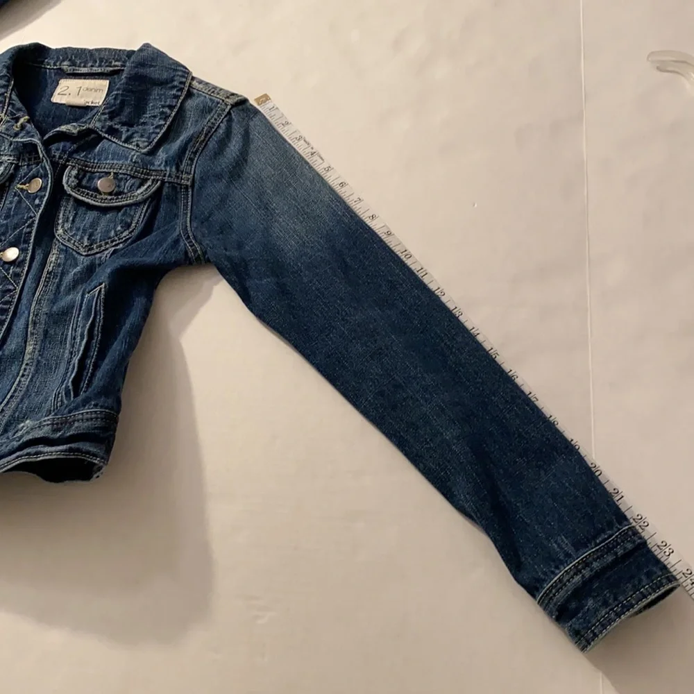 Forever 21 | 2.1 denim jacket size small